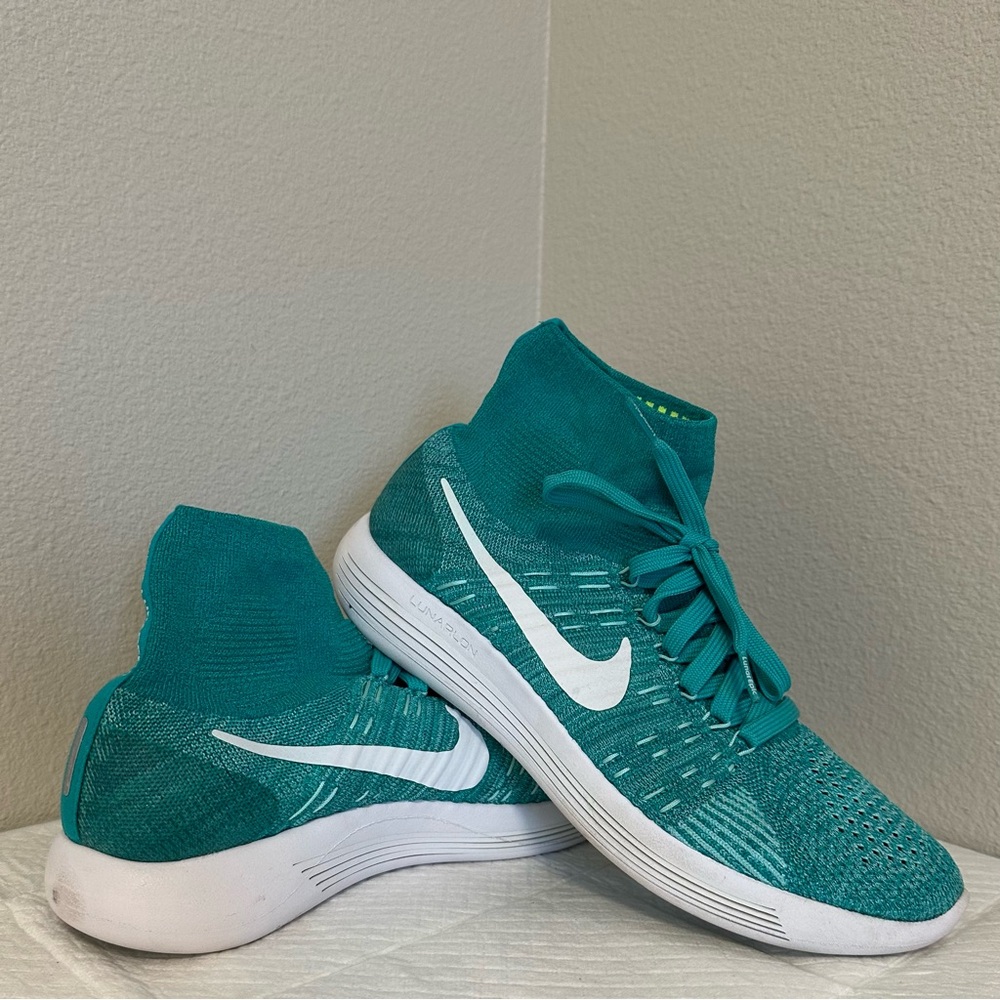 Nike Women's Turquoise High-Top Sneakers